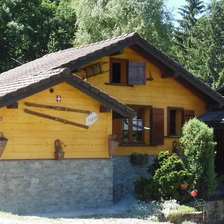 Spacious With Garden Chalet