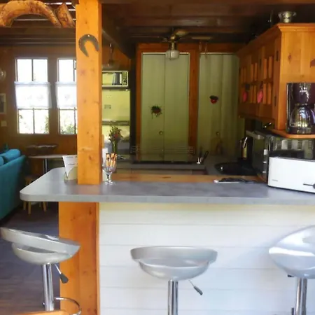 Spacious With Garden Chalet *