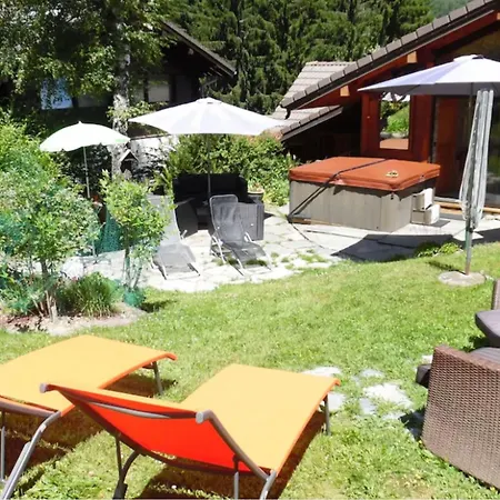 Spacious With Garden シャレー *